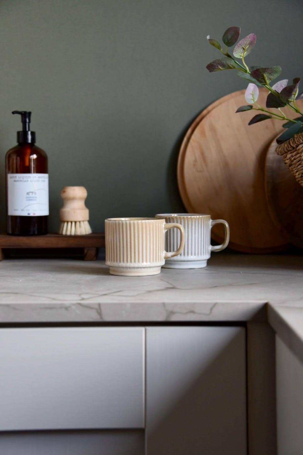 Milky White Ribbed Mug
