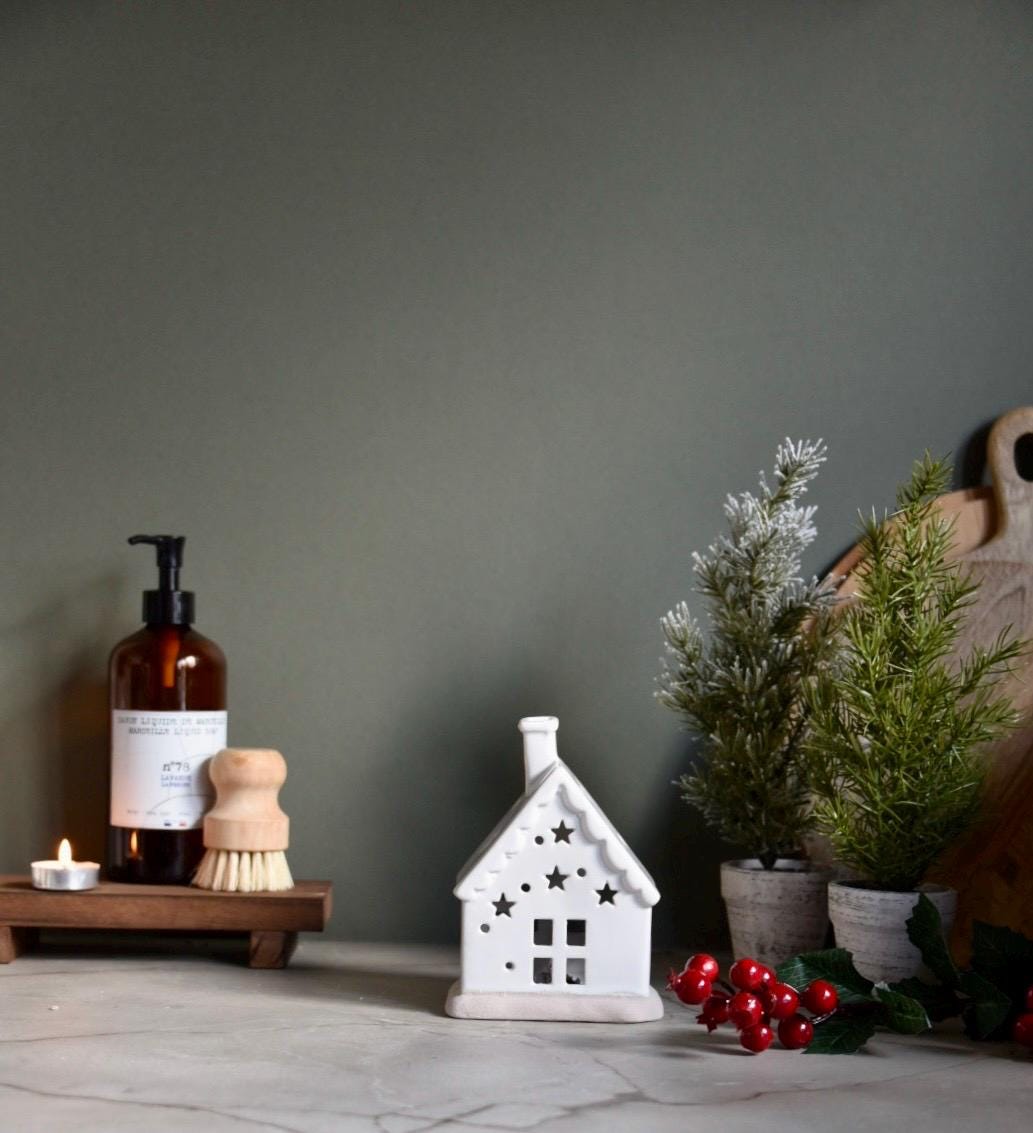 White Ceramic House Stars