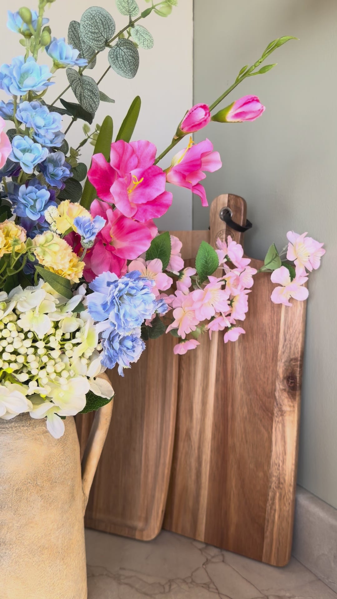 Load video: Summer Sunshine Bouquet- Hand Tied Seasonal Bouquet